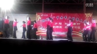 南涯村舞蹈队     14人变队形中国歌最美
