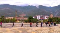 徒步拉萨西藏旅行48: 看完香格里拉篝火广场舞, 其它广场舞都弱爆啦!