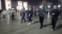 木公拍阳泉北山公园众多美女跳嗨广场舞 进来学学