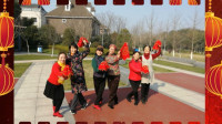 中国民间秧歌舞手绢舞《小看戏》戏曲风歌曲真好听，动作也很可爱