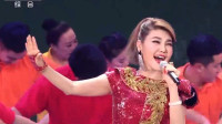 乌兰图雅演唱《美丽中国唱起来》广场舞嗨爆全场！