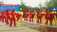 农村大妈广场舞比赛，一曲潘长江老师的过河，荣获第2名，真赞
