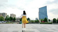 气质美女广场舞《你的样子》粤语版，带给你不一样风格的广场舞！