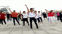广场舞：简单的健身舞，教学讲解详细，边学边跳，配乐《谁》