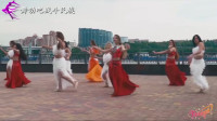 俄罗斯姑娘原来夏天这么跳广场舞，网友：看花眼了