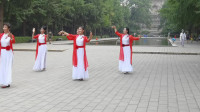 北京紫竹院公园晓红老师广场舞，动听的贝加尔湖，晓红的舞美极了