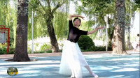 紫竹院广场舞《相思》，亚南老师独舞，柔美深情，感动人心！