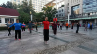 学跳广场舞, 哆来发, , 丹昍市市民广场健身队