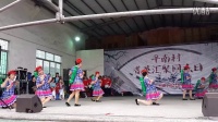 塘敢广场舞-表演民族舞蹈-美丽的水姑娘