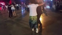 锦界广场舞（跟老大哥学跳三步舞）