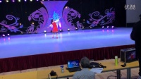 木兰枫叶在杨艺大舞台示范广场舞《再唱山歌给党听》背面