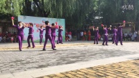 风中玫瑰广场舞  东权城军乐队 健身球表演开门见喜