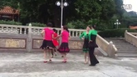 在琴广场舞，二妹，建萍，在琴，阿春，淑贤，淑玲，《火火爱》双人对跳。