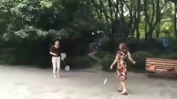 广场舞羽毛球