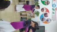 宁江社区跳《我和我的祖国》广场舞。