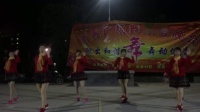 南香广场舞联谊活动(三)
倪屋村健身舞队
《一生最爱的人是你》