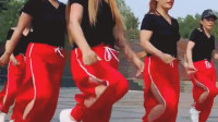 5大姑娘跳广场舞，裤子太有个性了