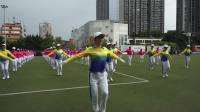 四川省自贡市自由操舞健身队.