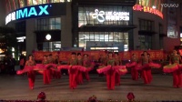 中国美广场舞由沙湾荔园新天地舞蹈队纪纪团队演出