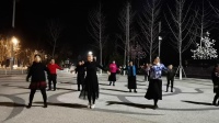 （逆风者）大庆杰克原创广场舞北京市大兴区安定镇政府快乐姐妹广场舞队随拍。
