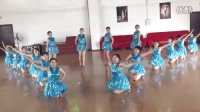 20I6年9月11号分宜县轻舞飞扬舞蹈队在文化馆排练应子广场舞《美丽依旧》视频！?