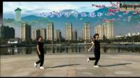 最近广场舞流行鬼步舞 很多人农民大叔大婶跟这个淑女教练学习张广场舞鬼步舞视频大全