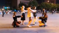 【尬舞】UG女团《极乐净土》在广场尬舞
