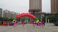 团队表演广场舞《最美的中国》经典舞曲 好看时尚 跳出最美的中国