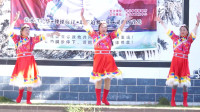 非常精彩的广场舞，这是我们云南人跳藏族广场舞，好嗨哟！