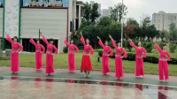 糖豆认证高级舞队，王宝英广场舞《中国美中国梦》