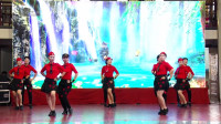 【拍客】仙游县榜头镇紫泽宫舞蹈队表演广场舞《高粱红》