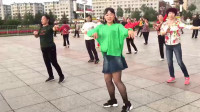 经典广场16步曳步舞《烟花三月下扬州》，抒情柔美的动作，招人喜欢