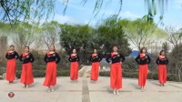 19热门舞蹈视频，妈妈们红裙超亮!济南静静广场舞《草原的月光》