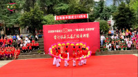 迎国庆雷河镇广场舞比赛，表演传统扇子舞，红梅赞，庆祝祖国成立70周年
