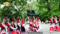 长沙舞队献礼建国70周年，广场舞结合国粹京剧，别有一番风韵