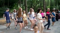老外在中国：外国人又有理由挑刺了，这广场舞也要走向世界了吗？