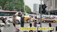 北京整治“不文明” 记者实地探访：抽烟、闯红灯、广场舞大音量仍频现