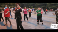 青岛沧口公园大姨们跳广场舞，跳出了对生活的热爱和真情！