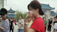 上海网友：谁家的老婆这么漂亮，广场舞跳出了仙女的感觉，真是牛啊！