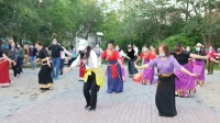 跟着老师学跳新广场舞锅庄舞《果洛锅庄4》
