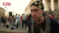 俄罗斯广场舞引球迷热情参与
