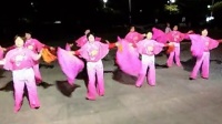 扇子舞——高天上的流云 表演者：太仓浮桥新城社区广场舞健身队