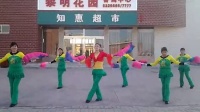 东旧城二村俏媳妢儿广场舞--------纳西情歌---扇子舞