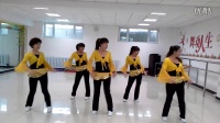 新疆温泉梅香广场舞队《印度恰恰》广场舞舞
