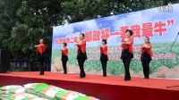 胶州阳光舞蹈队《向前 向前健身球广场舞》