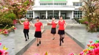 沌阳街广场舞：恋无悔（老年舞蹈小组学跳。雨中拍摄）