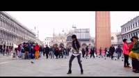 我在欧洲跳广场舞 － 微小微