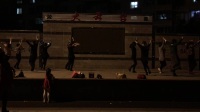 淞泽广场舞排舞晚上红红的中国