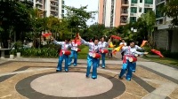 萍萍广场舞腰鼓队腰鼓舞北京的金山上