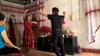 东，拍摄。冬雪女士与维吾尔双人舞。库尔勒阿瓦提乡2017.5.30